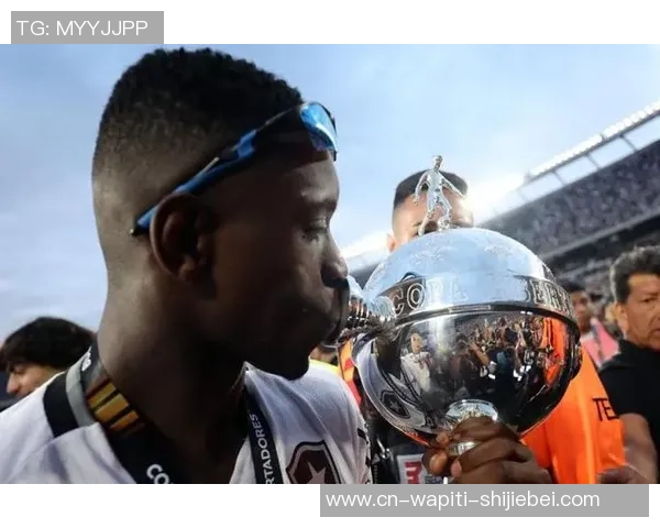 没有命！这位巴西国脚两任店主先后夺得解放者杯，但自己都是输家